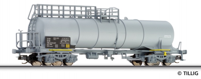 4 axle Tank car<br /><a href='images/pictures/Tillig/15431_HM.jpg' target='_blank'>Full size image</a>